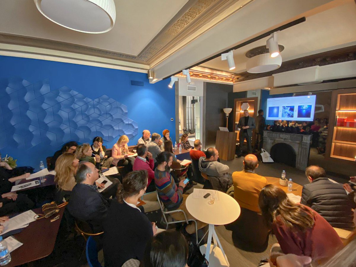 Esta mañana hemos ofrecido una sesión técnica sobre cómo iluminar la zona de baño. Hemos tenido el placer de contar con la colaboración de <a href="/nexialighting/">NEXIA</a>, Decosan, @duscholux_spain, Rovira y The Light Squad Studio. Gracias a todos por asistir y participar, ¡ha sido un placer!