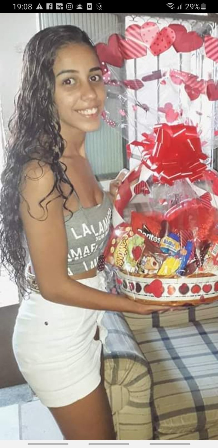 Millena Monteiro on Twitter