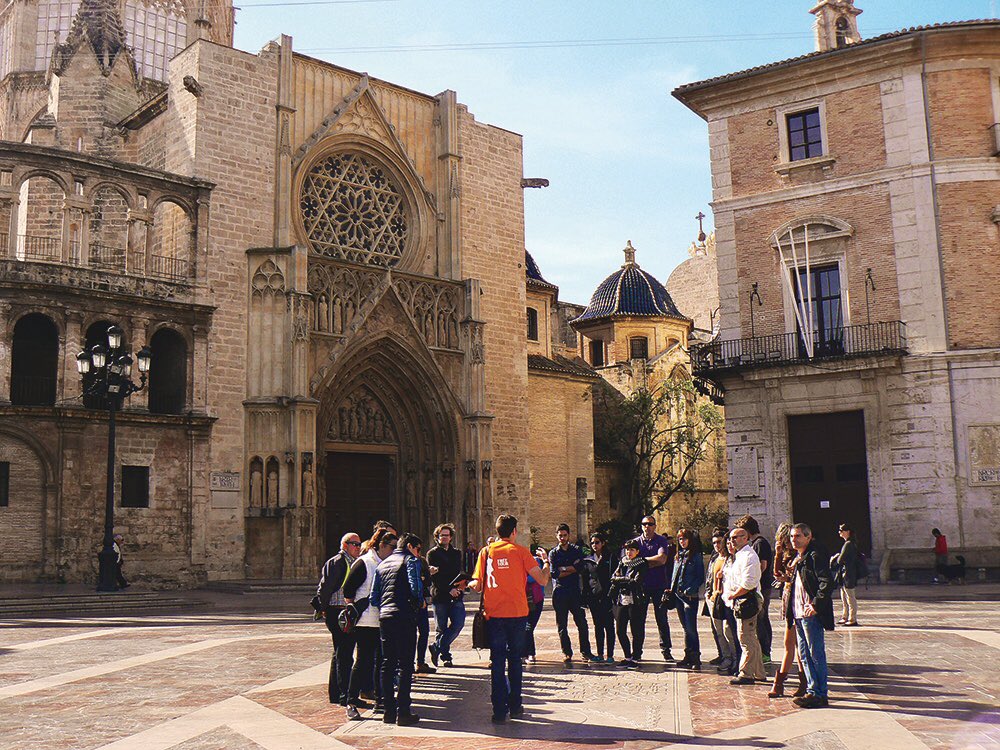 Maicarivera_'s tweet photo. #ComunidadValenciana 
...las tres provincias de @c_valenciana albergan un legado patrimonial...
➡️mi nuevo artículo en @larazon_es 
https://t.co/84HFfkGvaq
... imaginas todo lo que ofrecen #Valencia #Alicante y #Castellón en los tours de #SpainFreeTours ? https://t.co/UPZCqQUzd9