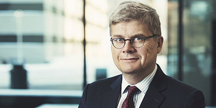 Onko taas tulossa yksi riskillisten sijoitustuotteiden huippuvuosi?🤩

Viime vuosi oli yleisesti ottaen erittäin hyvä sijoittajille ja samantapaiset edellytykset ovat nytkin markkinoilla, kertoo <a href="/PeterCastren/">Peter Castrén</a> #sijoittaminen #talous 

Lue Peterin blogi👇
lahitapiola.fi/tietoa-lahitap…