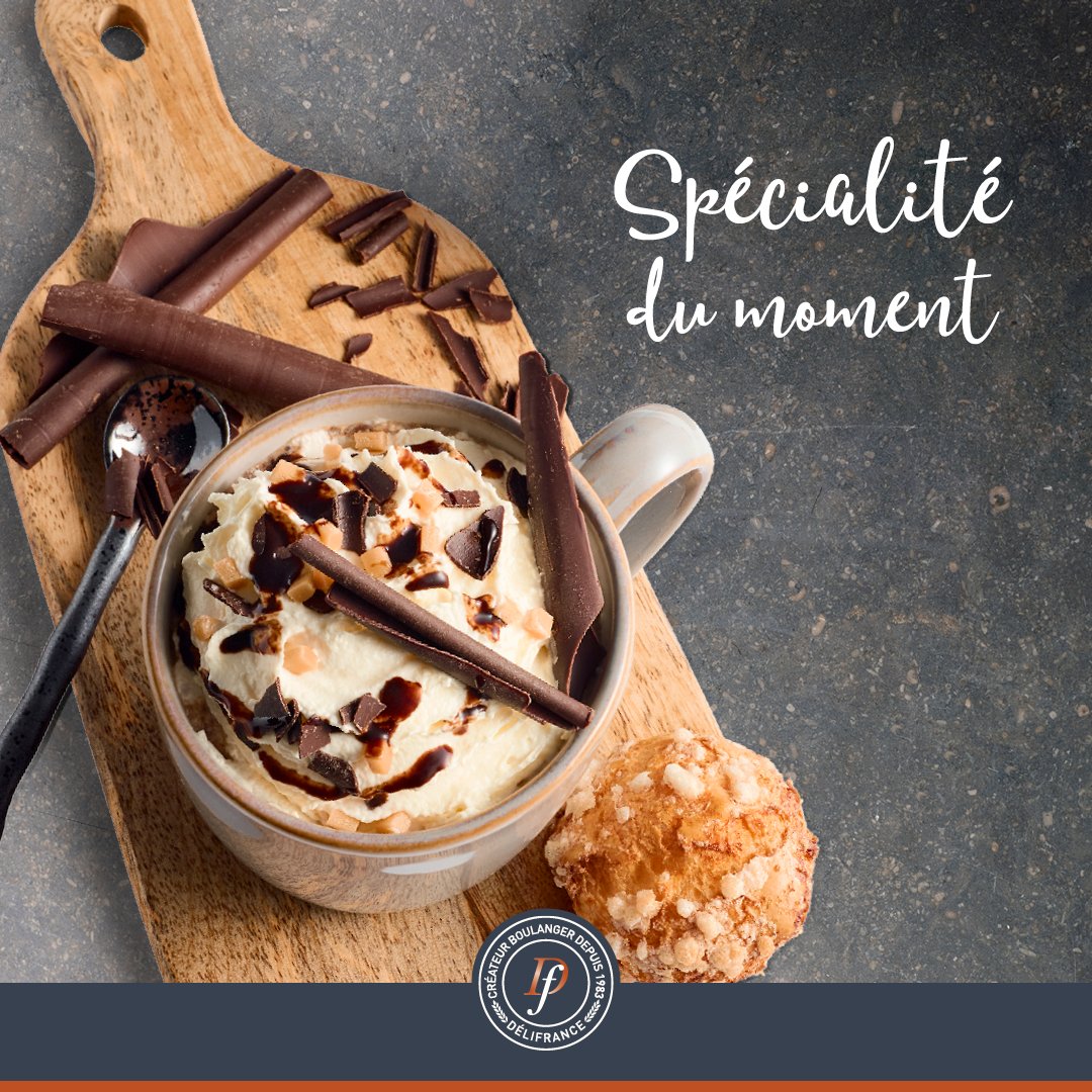 Ons warmhoudertje voor deze winter: de extravagante warme chocolademelk met fudgeblokjes, chocoladekrullen, salted caramel en een toefje slagroom. Wie moet jou trakteren op deze Spécialité du moment?
*
*
#winter #chocolademelk #extravagant #spécialité