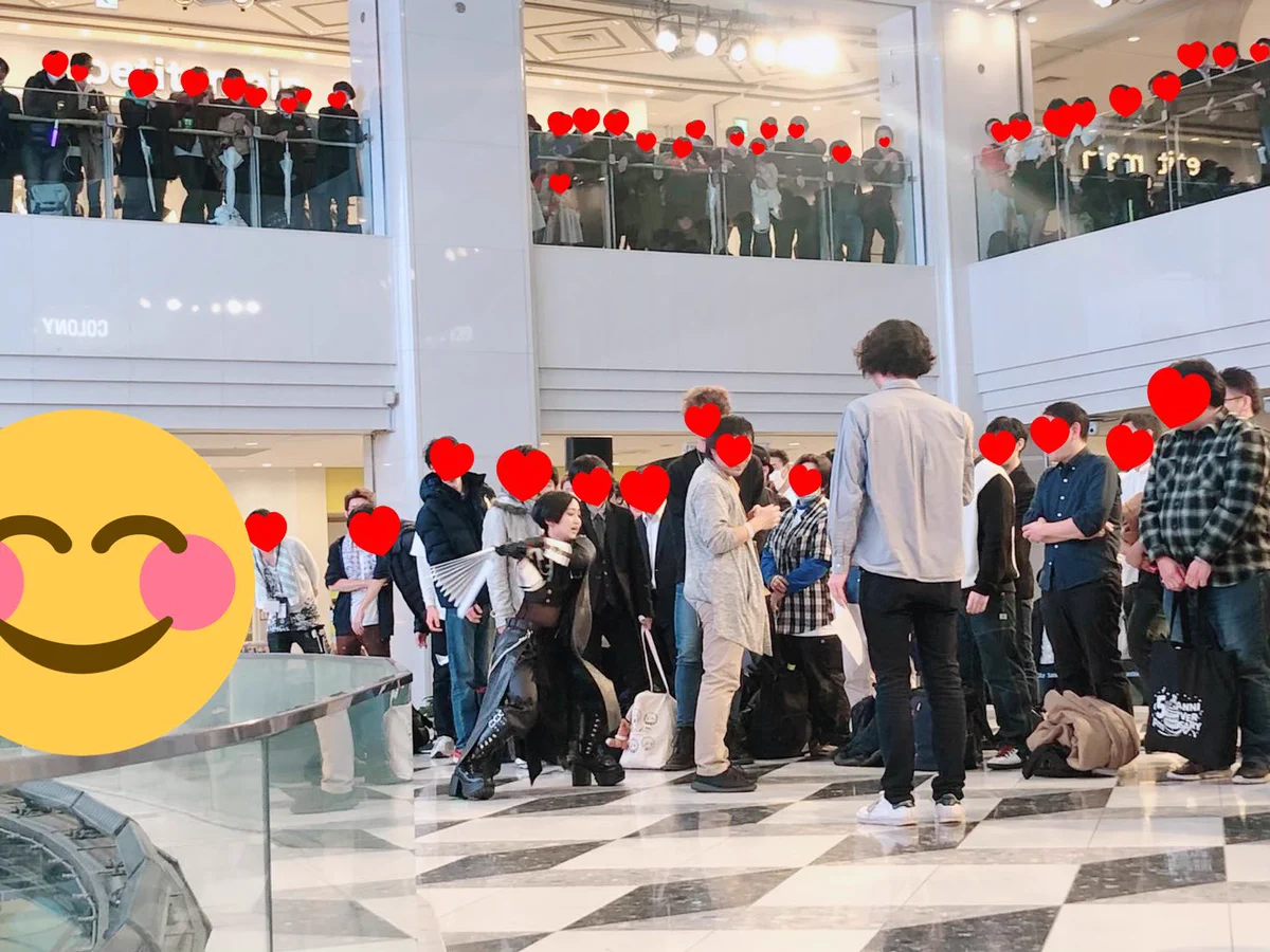 人気声優の悠木碧さん、イベントでファンのお尻をハリセンで叩きまくるｗｗｗ