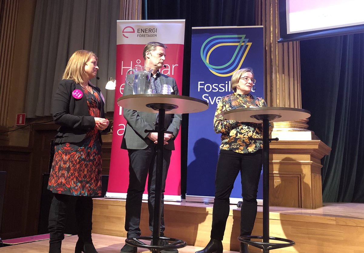 Kristina Säfsten, ⁦<a href="/ovikenergi/">Övik Energi</a>⁩ , ⁦@VDenergi⁩ ⁦<a href="/Jamtkraft/">Jämtkraft AB</a>⁩ o ⁦<a href="/AnnikaViklund1/">Annika Viklund</a>⁩ ⁦<a href="/Vattenfall_Se/">Vattenfall Sverige</a>⁩ berättar vad #färdplanel  betyder för dem som energiföretag. Glädjande nog ökar trycket på fossilfritt från kunderna.