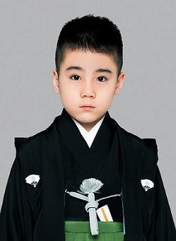尾上菊之助の息子 丑之助の学校は 本名は 子どもでも歌舞伎役者