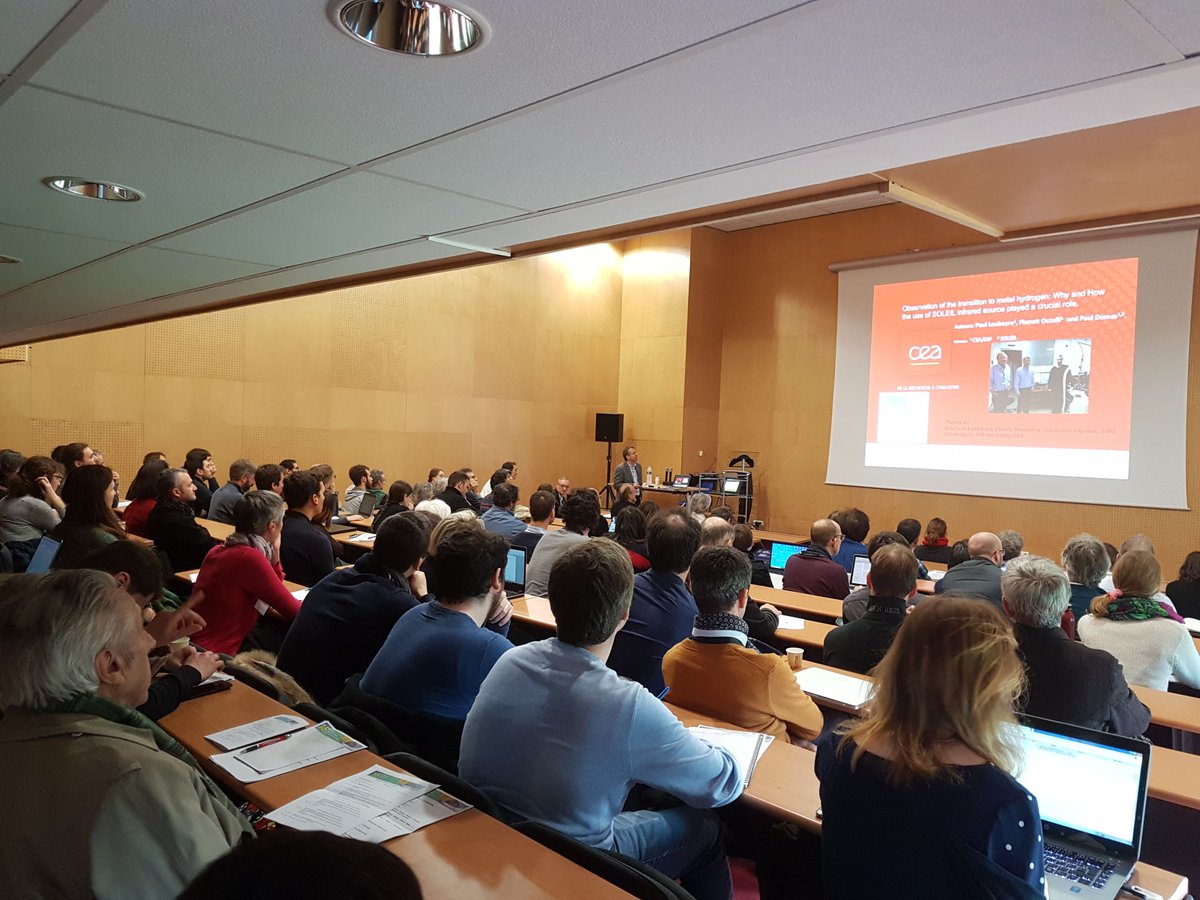 synchroSOLEIL's tweet photo. First presentation of the first day #SUM20
➡️"Observation of the transition to metal hydrogen: Why and how the use of @synchroSOLEIL infrared source played a crucial role" https://t.co/lm9iGPC855