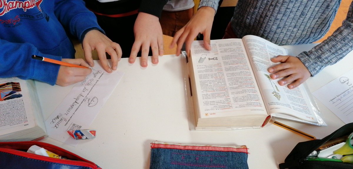 On cherche et on se corrige pour écrire le meilleur oulipo #twoulipo #EQ9