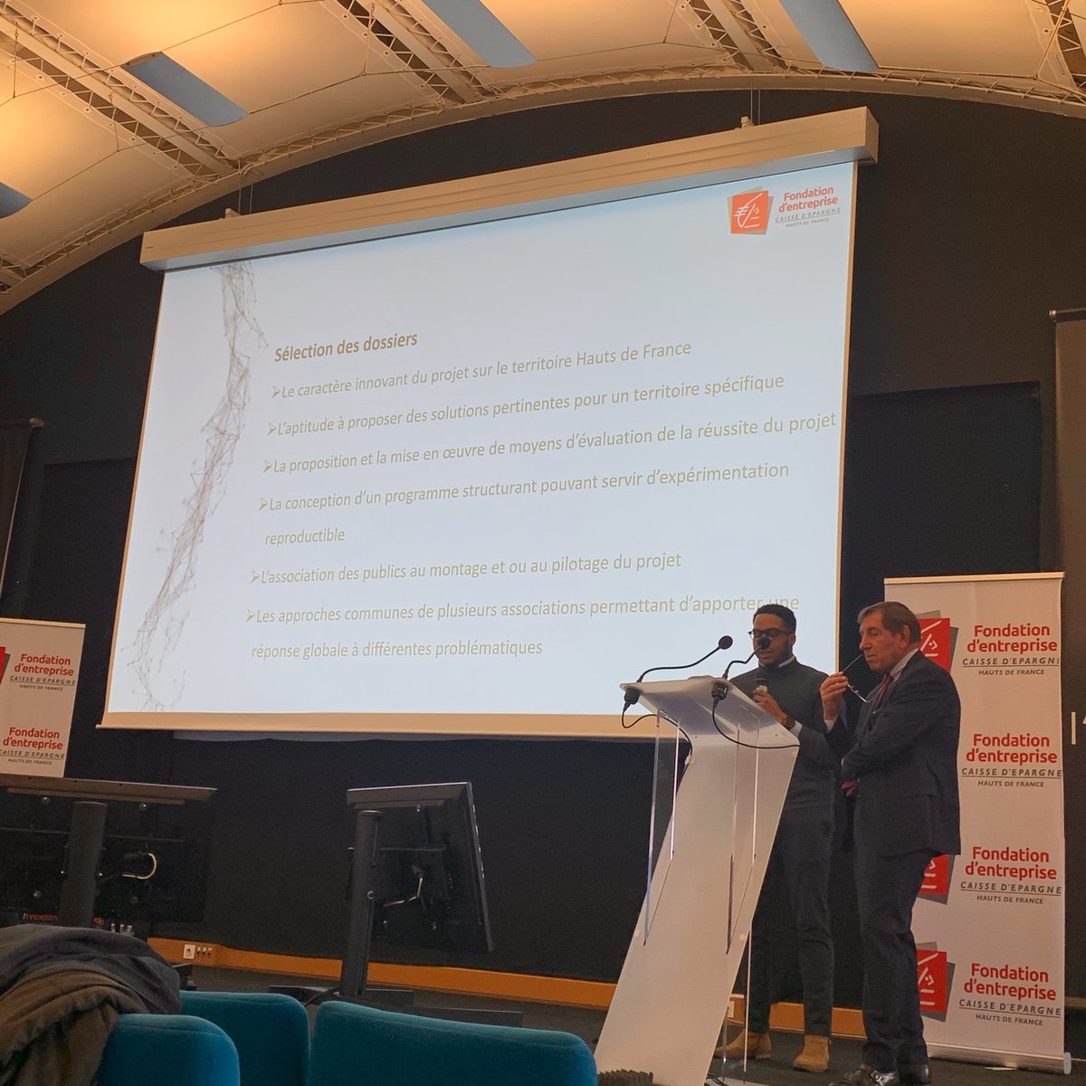 MaschinoSylvain's tweet image. La @CressHdf partenaire de la @CEHDF a participé en tant qu’expert au comité de sélection de l’appel à projets. @Steph_de_ESS : « Ce qui était intéressant pour nous c’est que l’appel à projets s’appuie sur l’innovation sociale, cette dernière est l’essence même de l’#ESS »