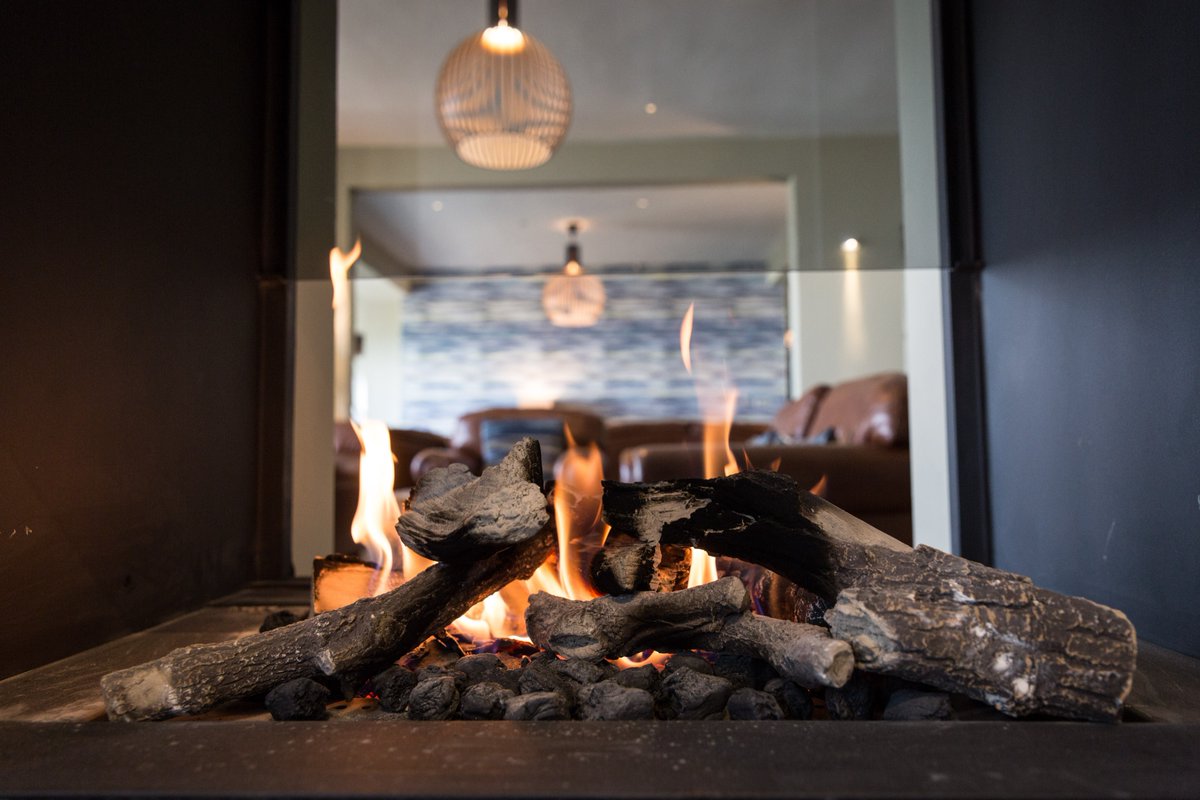hotelsandycove's tweet photo. Winter Warmer Offer
Available from now until the end of March 2020.
Rates from £55 per person per night including Dinner in our 2 AA Rosette Restaurant, Bed &amp; Breakfast.
Book online or call us on 01271 882243
https://t.co/psV8k0anAV
#winterbreak #devonbreak #hotelwithseaview https://t.co/VzXbwtSZjO