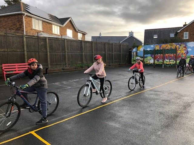 CycleExperience's tweet photo. Getting pupil's at Crwys Primary School road safe when riding a bike this week. "It was great fun and we learnt a lot of new skills to keep us safe on the road." Lily Fox @crwysprimary @SwanseaCouncil 
More on our cycling services: https://t.co/WH3YXjWh62 https://t.co/Ux2QXaYGOM