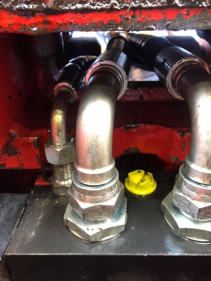 Main High Pressure Hose fitted to shear! Give us a ring for more details on: 07772777801.
#hydraulics #engineer #sheffieldissuper