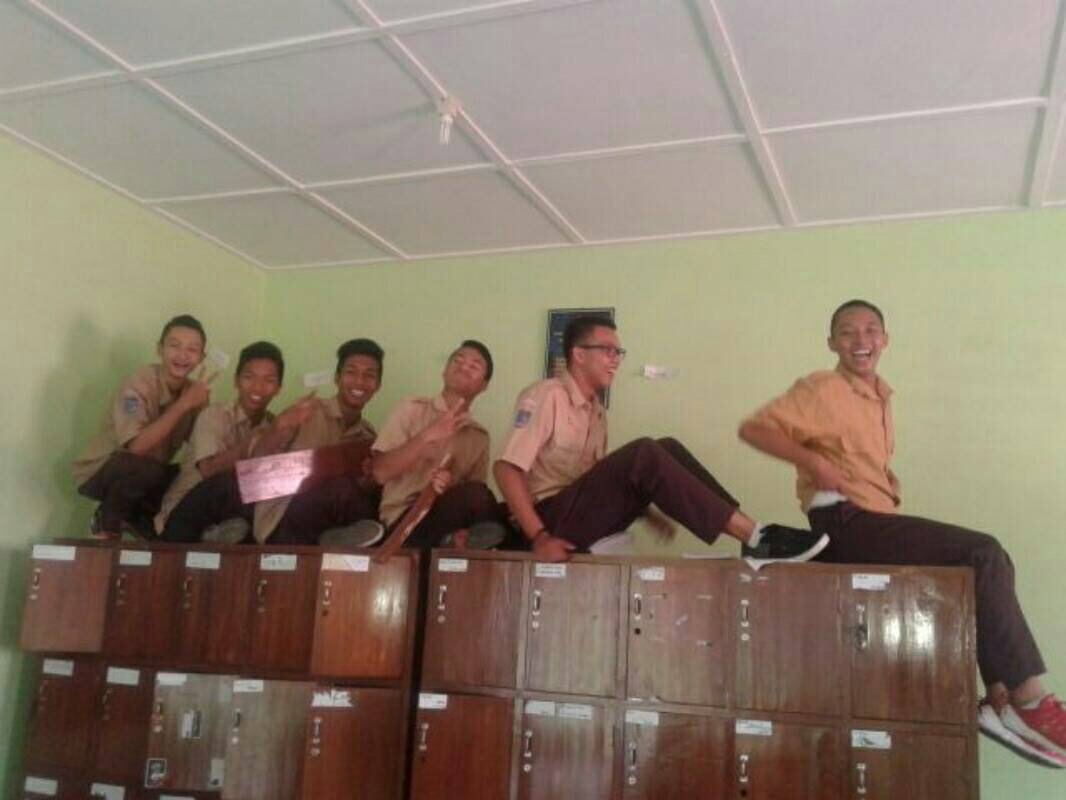 Asiktenan tweet media
