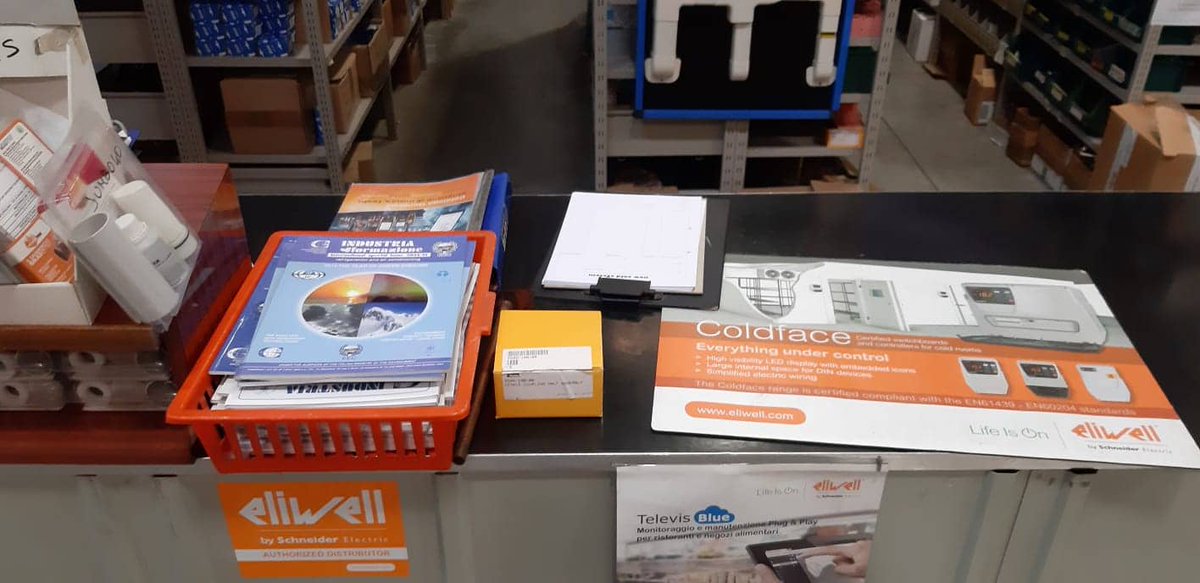 centrogalileo's tweet photo. La rivista #IndustriaeFormazione viene distribuita a migliaia di aziende partner, e permette di restare aggiornati sulle attività del @centrogalileo.
In foto, la rivista esposta alla #NewColdSystem di Calderara di Reno, specializzata in componentistica #HVACR.
#CSG @madi_sakande https://t.co/5SlQCinA6O