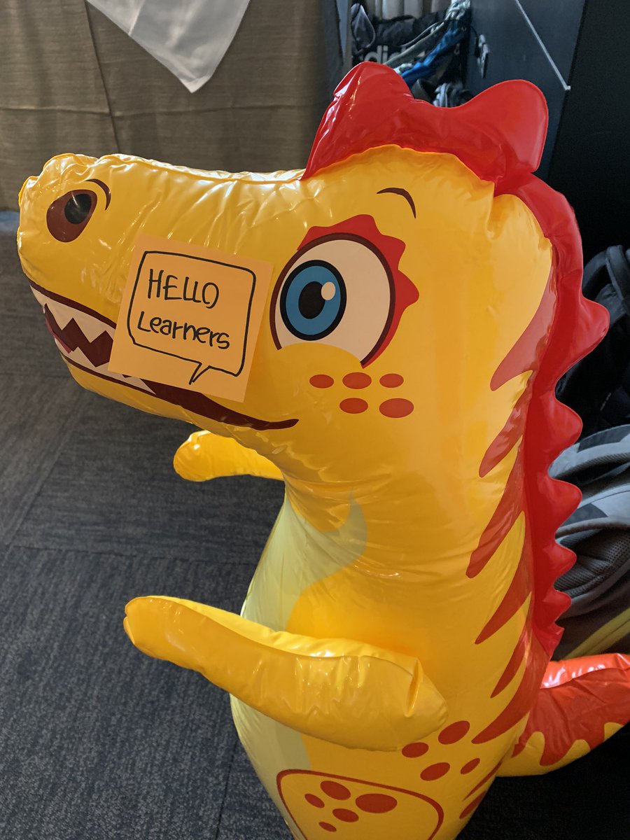 avanscoperta's tweet photo. As orange as it gets! 🔶 Our @ziobrando and a great bunch of awesome #Learners at our #RetreatDays in #Bologna!
Today we focus on #EventStorming (as you can see and guess 😂)!
Follow #RetreatDays to see the full story. 💪 #WeAreLearners https://t.co/NJv5N3bPUc