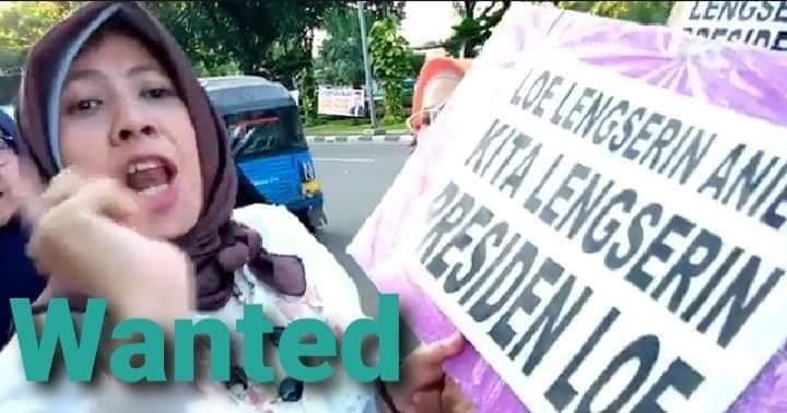 bung_dolly's tweet photo. Biar tambah ngetop ibu guru ini
ASN yg di bayar sama Negara
Yg mau lengserin Presiden NKRI🇮🇩

Ga sadar dia tinggal di negara mana?
 #MadrasahAliyah13Jakarta https://t.co/qT2bUYsSM2