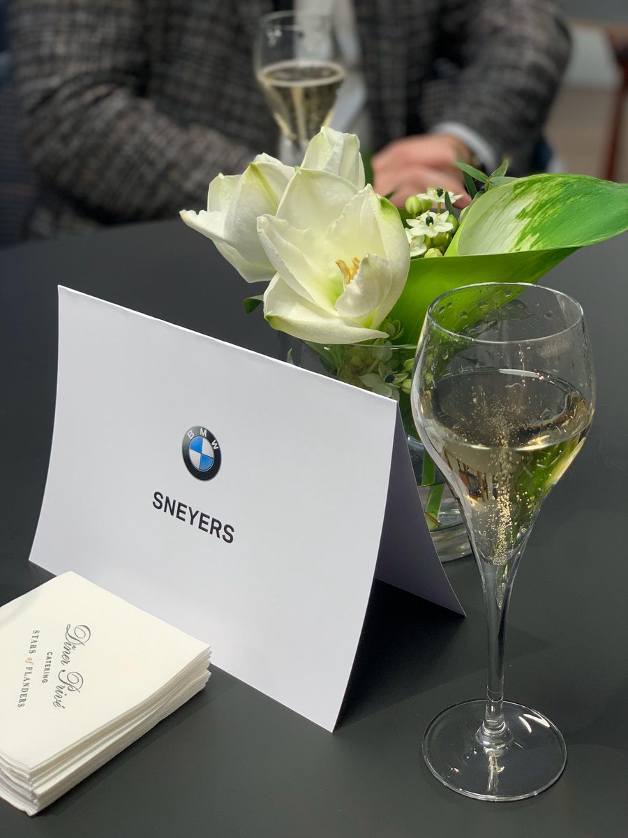 AllPhi's tweet photo. Wat inspiratie opdoen voor ons nieuw wagenpark๐ก๐๐๏ธ Bedankt voor de uitnodiging BMW Sneyers! Groetjes, Annelies vanop de Brussels Motor Show 2020 ๐คฉ
#fleet #AllPhi #dotNET https://t.co/ZdUKQnF6iU