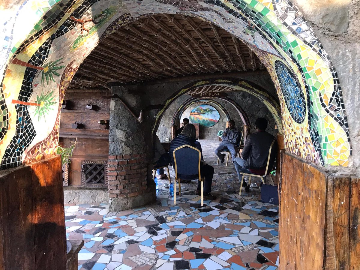 Conversations at #Resilient40 started with reflections on how to ensure <a href="/Resilient_40/">The Resilient40</a> can sustain themselves as #changemakers to ensure #ClimateAction and to enable #resilience to #climatechange across #Africa

For more info 👀 👇
wiltonpark.org.uk/event/wp1749