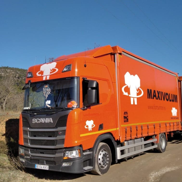 FortSumterEs's tweet photo. Imágenes de nuestro #conductor desde #Esparreguera #Barcelona
By #Juanjo8104KKS
#Maxivolum #Volumlogistics #over35yearsonroad #internationalogistics🌐 #isoquality #nonstop https://t.co/JOHc4AADID