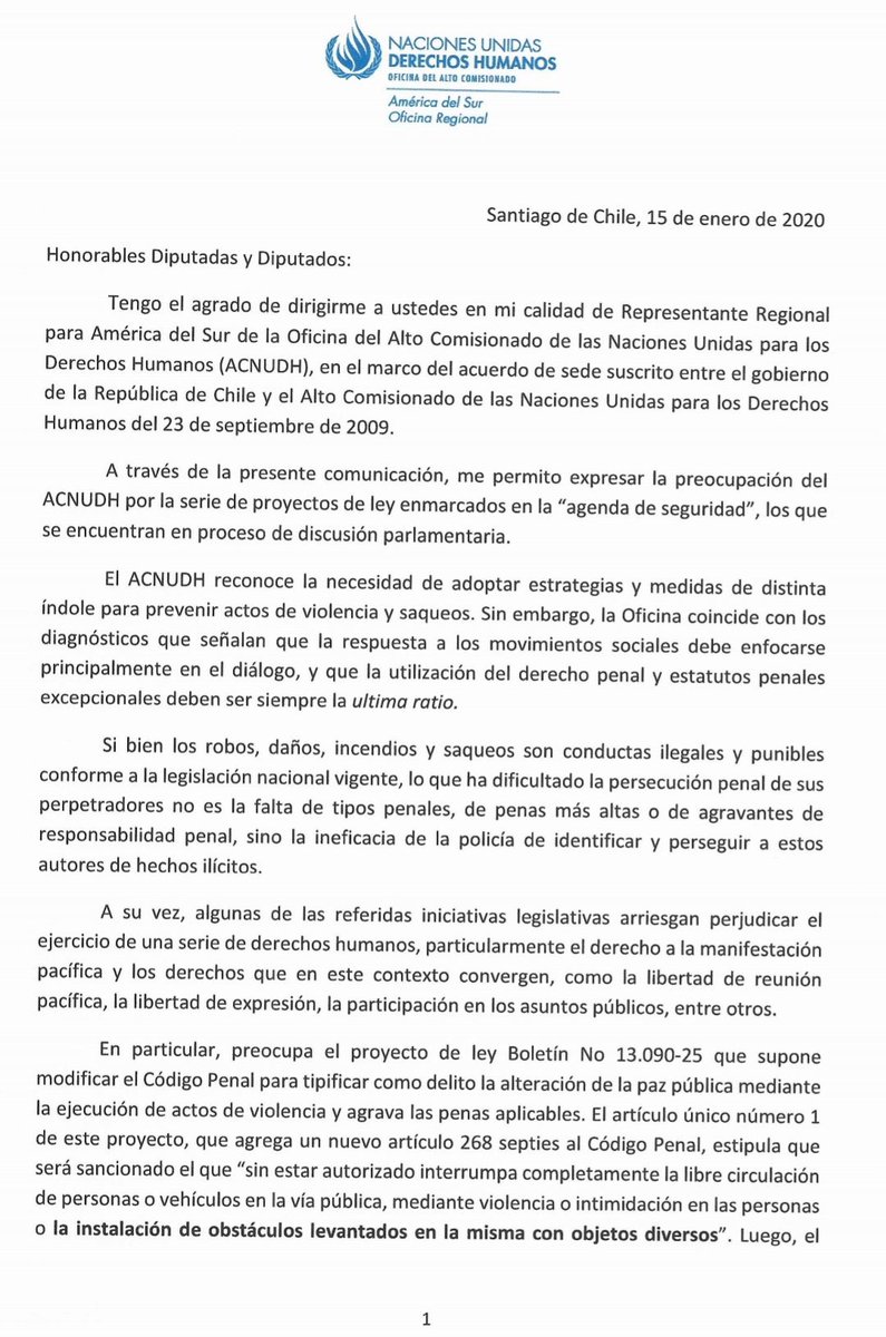 AnaMariaGazmuri's tweet photo. Atención! La #LeyAntiSaqueos es en realidad una ley antiprotesta. ONU advierte contravenciones respecto del derecho a la manifestación: “La mera perturbación de la circulación de tráfico o de los peatones o de la actividad económica no equivale a violencia". 👇🏼1/2 https://t.co/j2rbtH304H