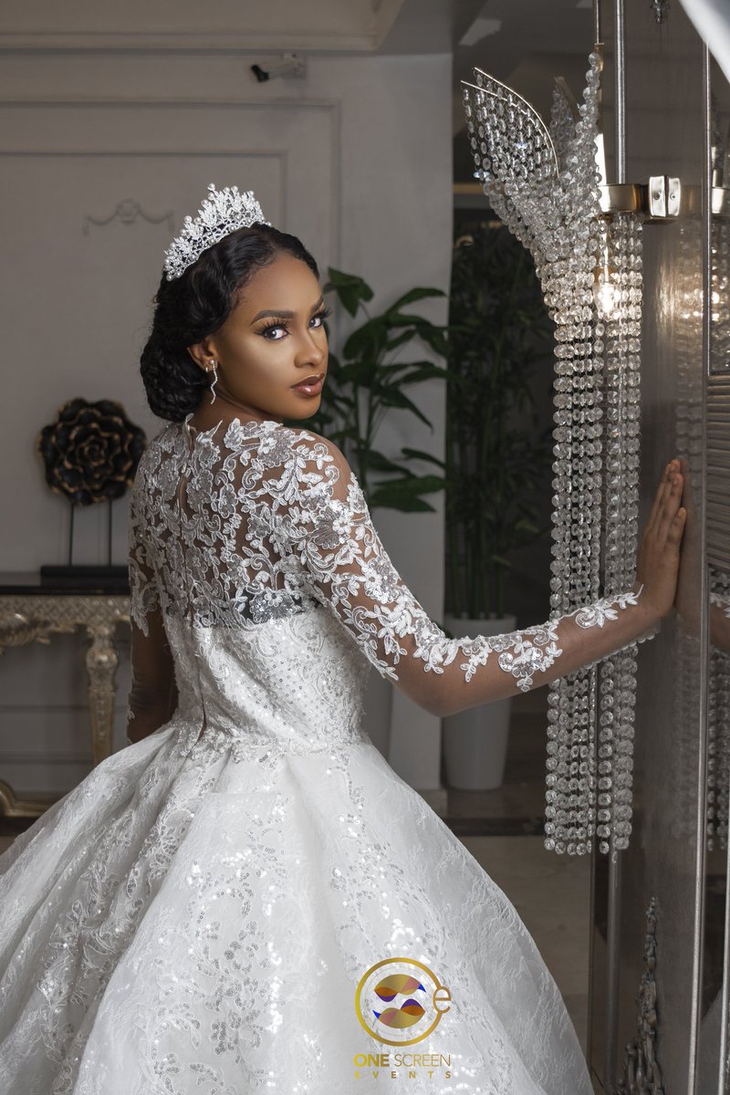 iam_alexanthony's tweet image. I'll seduce someone with four Pictures instead, #SeduceSomeoneInFourWords Retweet, my customers are on your TL