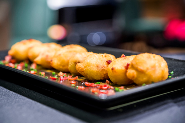 En el #DíaInternacionaldelaCroqueta nos marcamos un top de croquetas de jamón en Madrid y Barcelona en nuestros restaurantes restaurantes.com/blog/nuestro-t…