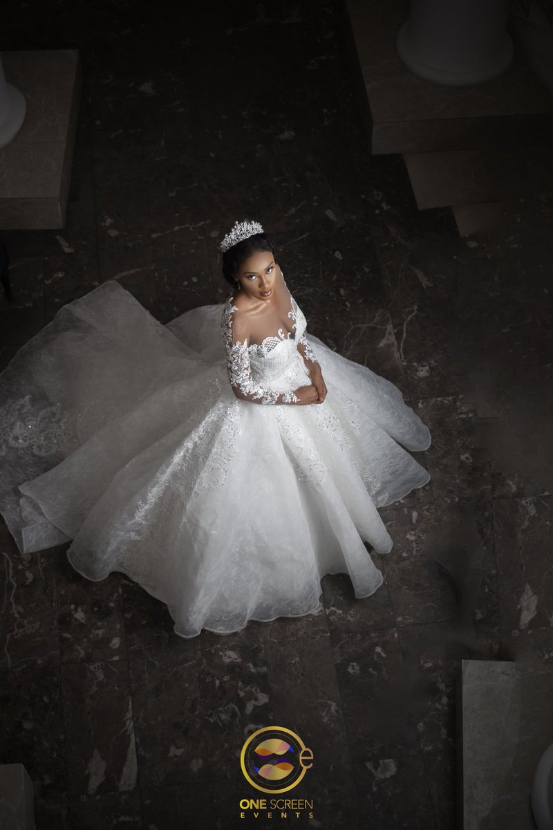 iam_alexanthony's tweet image. I'll seduce someone with four Pictures instead, #SeduceSomeoneInFourWords Retweet, my customers are on your TL