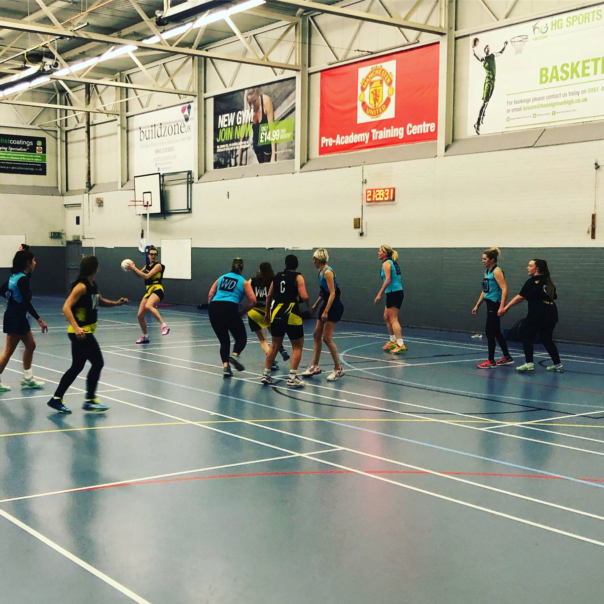 DominoesNC's tweet photo. Last night, our 4th team also kick-started their #2020netball efforts in their game against Bramhall 3rds π.
After a strong early shooting display from the opposition, the team showed great resilience to take the win 37-23 π.
#netballteam #netballmanchester #wearedominoes https://t.co/fOFqNtMTvC