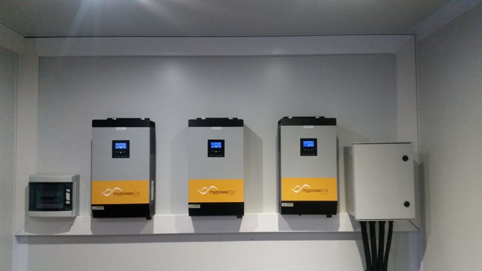 Bamdikjo's tweet photo. GreyJay: We back online different SOLAR packages to power up your domestic and commercial call or app on 0772422889.

NB:ALL PACKAGES INCLUDE SOLAR PANELS, batteries, accessories, inveter and installation. https://t.co/5JV8VQYLaX