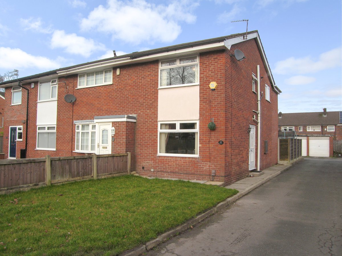 JUST ADDED: 3 Bed Family Home in Alkrington - £165,000 henstockps.co.uk/fulldetails.ph…