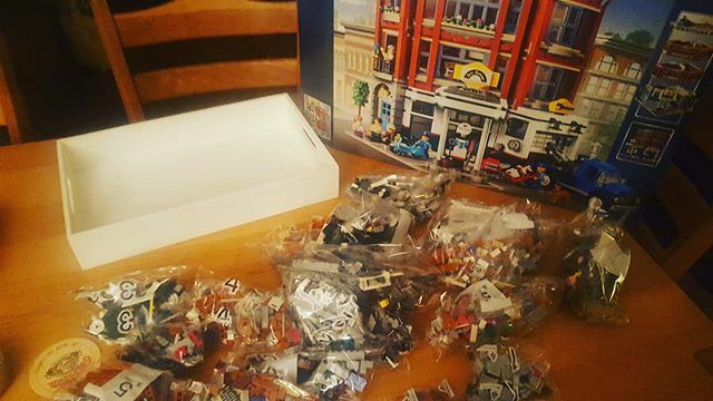 JackBrick7's tweet photo. "Thus, the build begins!"🙄 #Brickstow #legocreatorexpert #AFOL #afolsunite #everythingisawesome https://t.co/KMqPO7HnmI
