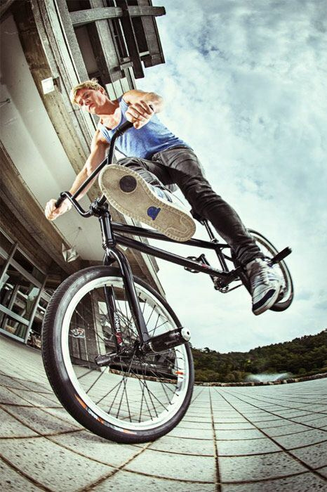 #TBT One of my favorite photo by @rutgerpauw  in Kyoto, Japan🇯🇵🙏! Taken in the run-up off Red Bull Circle of Balance🏆