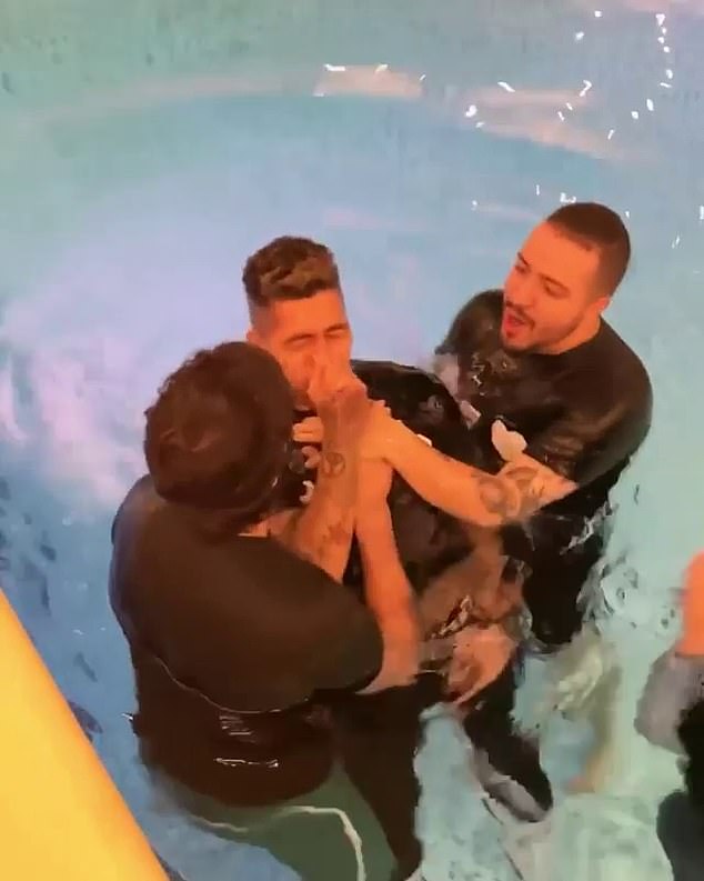 CB_Uganda's tweet photo. #Liverpool FC Star #Firmino Welcomed Into Evangelical Group After Baptism
https://t.co/ckjqGBoRoq @LFC @Alissonbecker https://t.co/i1QVSJjckI