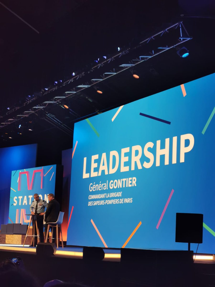 AXAFrance's tweet photo. Intervention du Général #Gontier des @PompiersParis pour apporter son témoignage sur l'intervention de #NotreDame de Paris. Un discours plein d'inspiration et de leadership. #AXAStationM https://t.co/WzUM4Mit8o