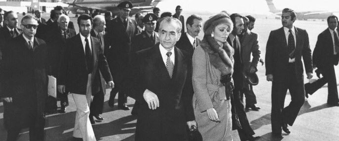 xruiztru's tweet image. #OnThisDay in 1979 Reza Pahlavi, the Shah of Persia, fled his country which became the Islamic Republic of Iran. 🇮🇷