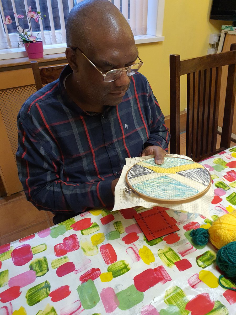 communityflow55's tweet photo. This weeks game of choice was snakes and ladders which was great fun! We also started loads of new crafts projects which will continue next week.

#birmingham #communityflow https://t.co/8FVlAIJBg4