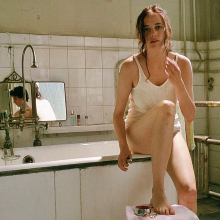 evagreenpost's tweet image. 