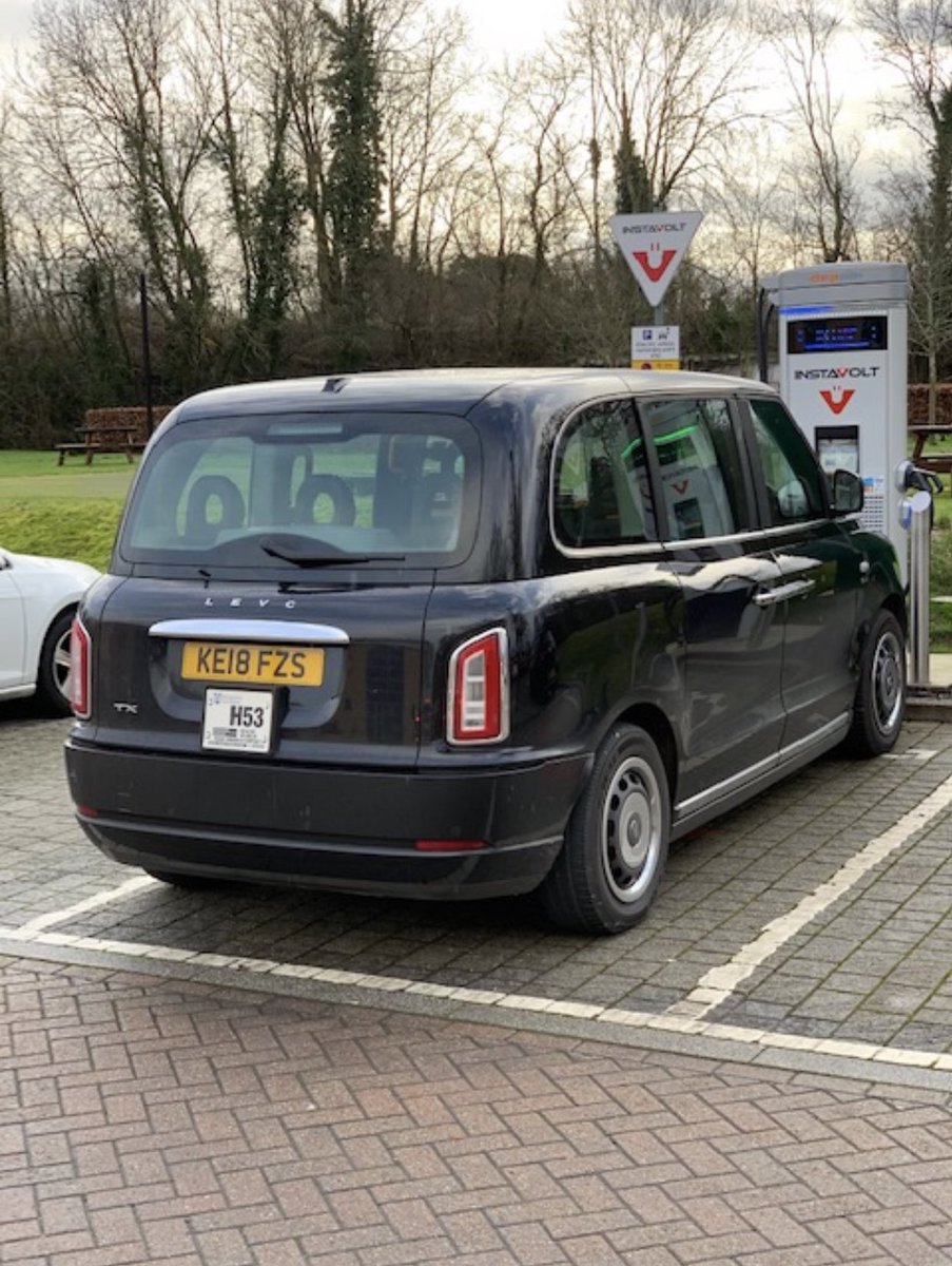 We’ve just spotted an LEVC using our network in Basingstoke. Driver Simon said the ease of use with contactless payment was a no brainer. “You should have them everywhere!” he said. Simon, watch this space!!