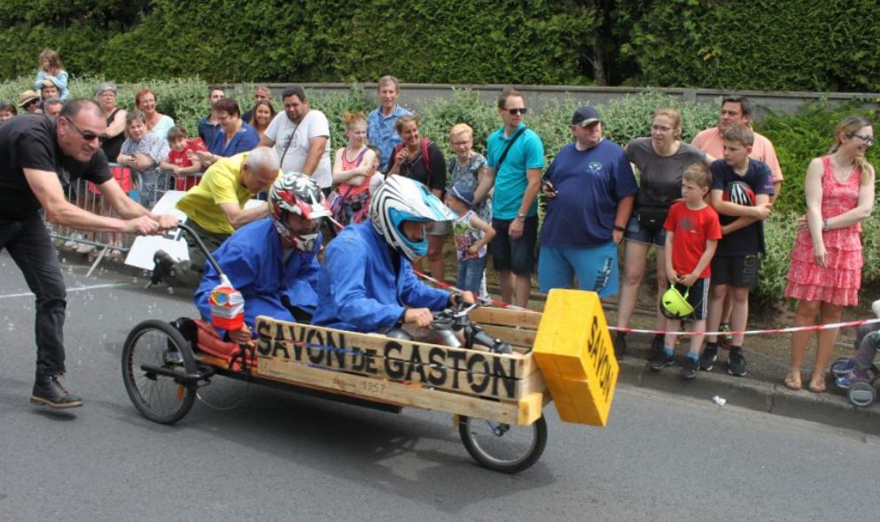 cotecaen's tweet photo. 😝 Samedi 6 juin 2020, les courses de caisses à savon de Gaston reviennent pour fêter leur cinq ans à Colombelles, près de #Caen (#Calvados). Les inscriptions sont ouvertes 👉 https://t.co/DdAQanZnO5 😝 #Normandie #Insolite #Loisirs https://t.co/NdEtH3W7RD