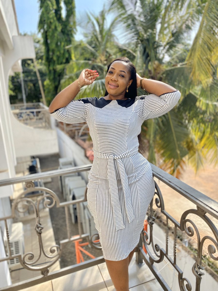 AzelleVogue's tweet photo. Quote this tweet &amp; win the chance to for us to sew any style of your choice at no charge. Just bring your own material😉 Check thread for rules #AzelleVogue https://t.co/U4df8eOrCZ