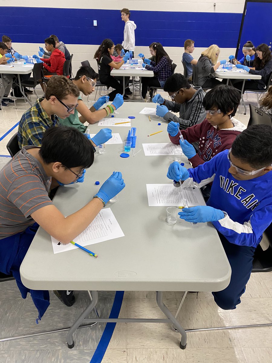 SMSwiz's tweet photo. Just a little #DNA extraction to start the week for #i3STEMzeta 🙃 #AbbottLab #MeAndMyDNA #STEM @ShanahanMS (1/2) https://t.co/q6nC1YIqg8