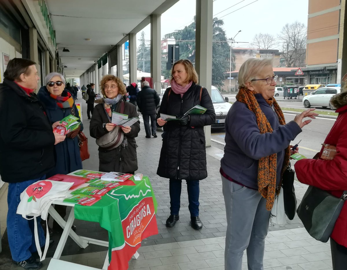danifre1's tweet photo. Questa mattina con tante amiche e amici al quartiere Savena, a far conoscere @CoraggiosaEr, a sostenere #Bonaccini contro la destra, a ricordare il 26 gennaio di votare Coraggiosamente ...scrivendo FREDDI!!!
#laboratoriobuonaoccupazione
#danielafreddi https://t.co/wGU6iteaAP