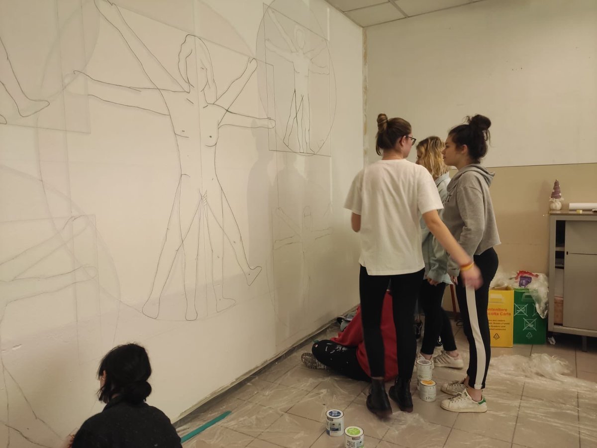 nnlc_fermiarona's tweet photo. Partendo dall’Uomo Vitruviano di #leonardodavinci, il nostro laboratorio di Arte vi racconterà l’importanza di difendere il #patrimonioculturale                 #NNLC https://t.co/gjiRZly8JR