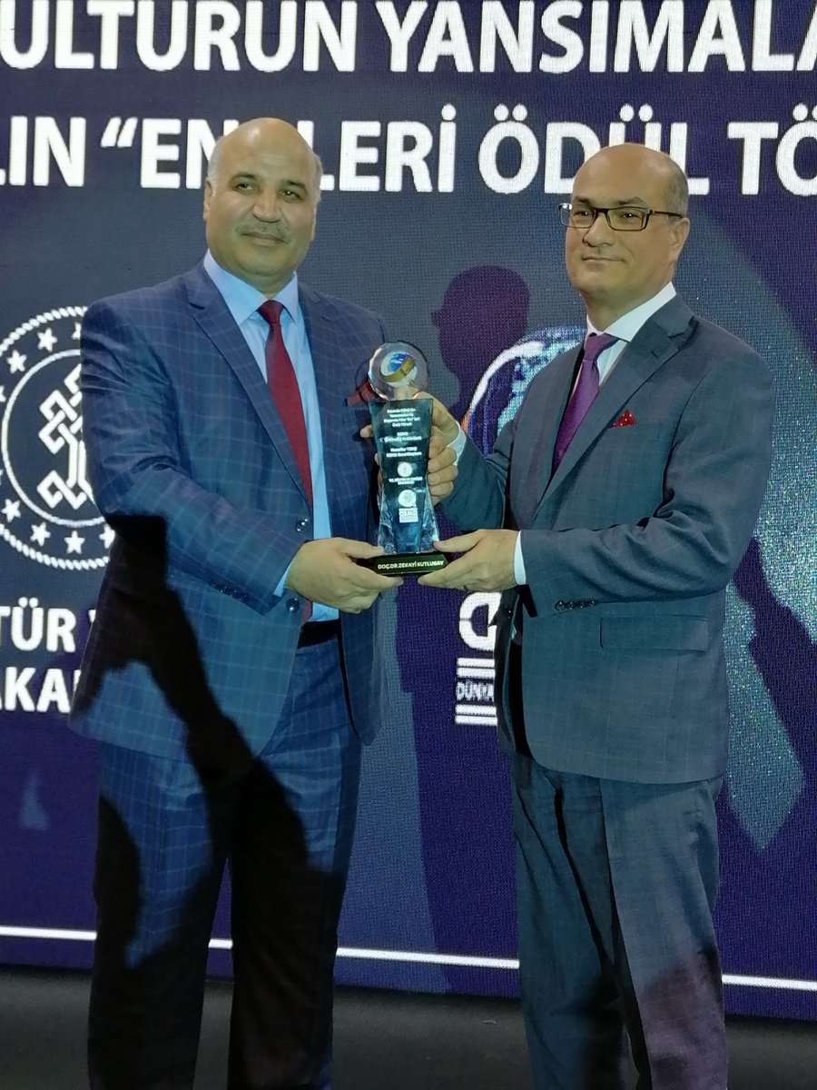 2020 Yılının İlk Haftasında Çırağan Sarayı'nda Gerçekleştirmiş Olduğumuz "Basında Kültürün Yansımaları ve Başarıda Yılın En'leri"Ödül Törenimizde Ödüller Çok Değerli Sahiplerini Buldu.. Sayın Dr. Zekayi KUTLUBAY 👏 <a href="/iu_cerrahpasa/">İstanbul Üniversitesi-Cerrahpaşa - #eniyiolmakiçin</a> <a href="/iuctf/">abdulelah</a> #dbmd #dunyabasinmensuplaridernegi