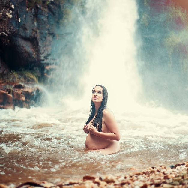 donny_wellbeing's tweet photo. Last call for FREE maternity Reflexology treatments as a foot model for specialist CPD I'm doing through February and March. 
#reflexology #maternityreflexology
 #pregnancyreflexology #dn1
#Doncaster #doncasterisgreat #pregnancy Photo credit: @georgiamacielphoto_desnuda.se https://t.co/ssuXeqJka7