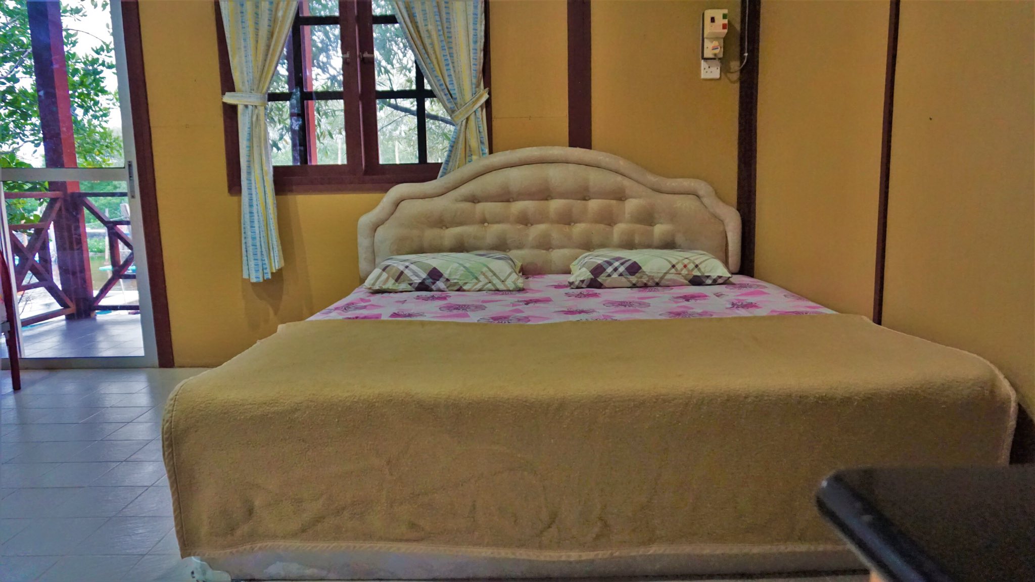 Malayfoodhunter On Twitter Kalau Nak Pergi Bercuti Dgn Family Atau Kawan2 Apa Kata Pergi Sini Seronok Merasai Suasana Kampung Boleh Tengok Keindahan Padi Dan Laut Belakang Motel Boleh Siap Pacak Joran Untuk