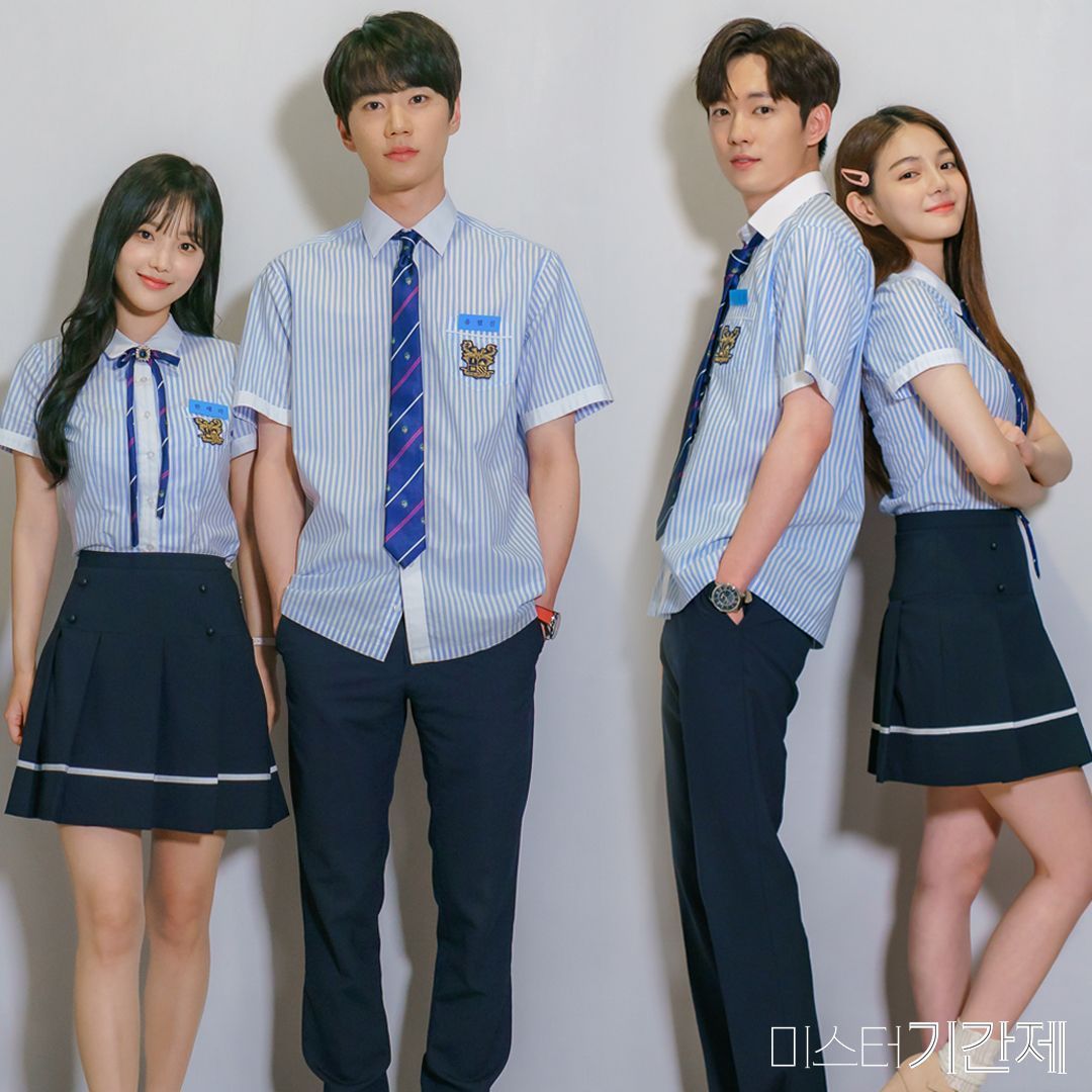 Групповые фотосессии подростков в красивых платьях. Student exchange program. Bbc class сериал. Класс 92 манчестер юнайтед. Имя для американской школы.