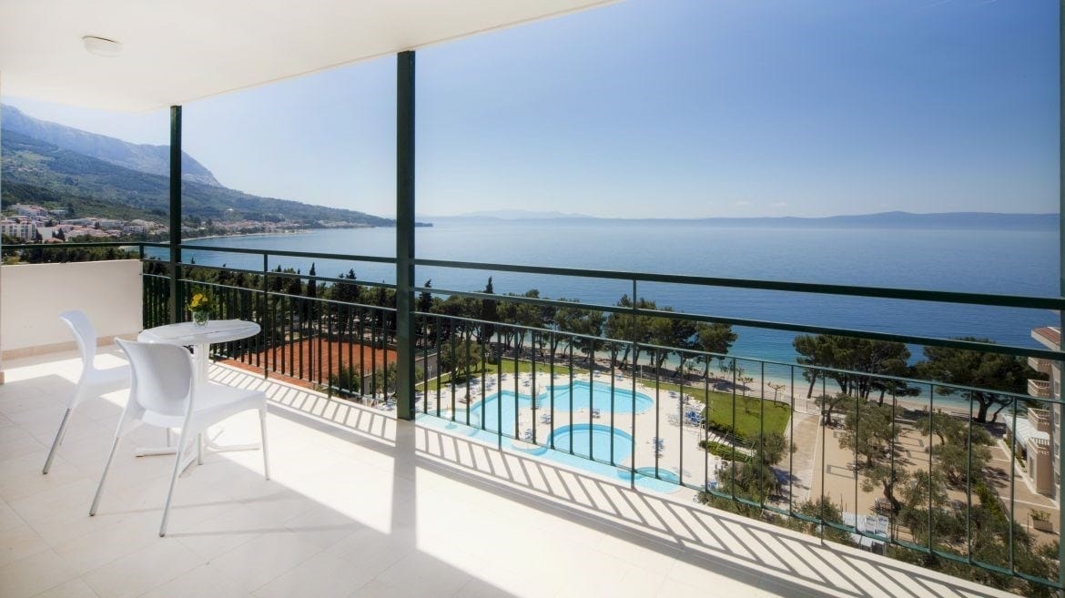 VimanUK's tweet photo. Croatia Holidays.Enjoy this 7N all inclusive holiday with the option to extend your stay at the Smartline Bluesun Hotel Neptun with flights from £223 pp
✔️ Book this deal today from £49 pp deposit
✔️ Kids Stay FREE
✔️ Website: https://t.co/6rCFUuNPUM
✔️ Call us: ☎️ 0203 474 5507 https://t.co/OAQX5mFRm5