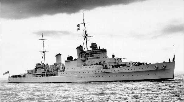 AC_NavalHistory's tweet photo. #AsamaMaru today #HMSLiverpool left #HongKong to begin her second tour of interdiction off the east coast of #Japan in the #Pacific #History https://t.co/lXF9NgfA2d