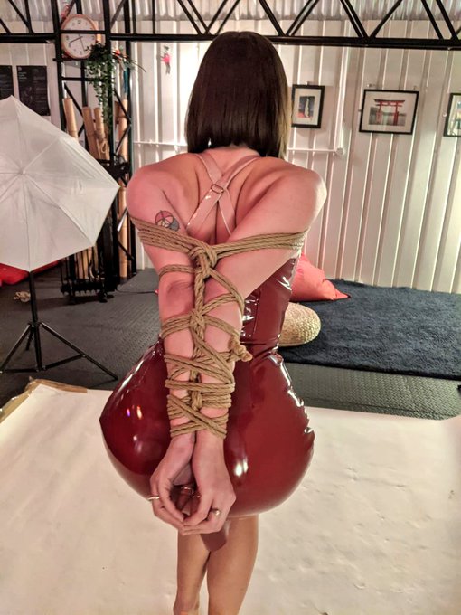 You can't even begin to imagine how much I enjoyed this 👘 Thank you @AnatomieStudio More pictures to<a href="/tag/amateur"class="tags"><span>#amateur</span></a><a href="/tag/onlyfans"class="tags"><span>#onlyfans</span></a>