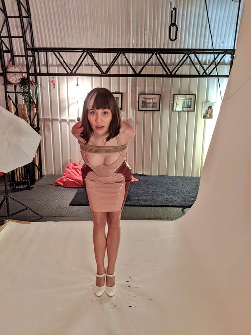 You can't even begin to imagine how much I enjoyed this 👘 Thank you @AnatomieStudio More pictures to<a href="/tag/amateur"class="tags"><span>#amateur</span></a><a href="/tag/onlyfans"class="tags"><span>#onlyfans</span></a>