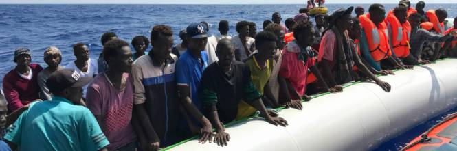 ilgiornale's tweet image. Blitz #5S sul #GlobalCompactForMigration. Tutto pronto per l&apos;invasione bit.ly/2Txcti3